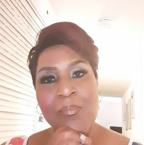 Meet your Posher, Dianna